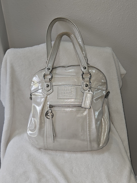 Coach Handbags - Coach Poppy Vintage Tote Silver Metallic Leather.